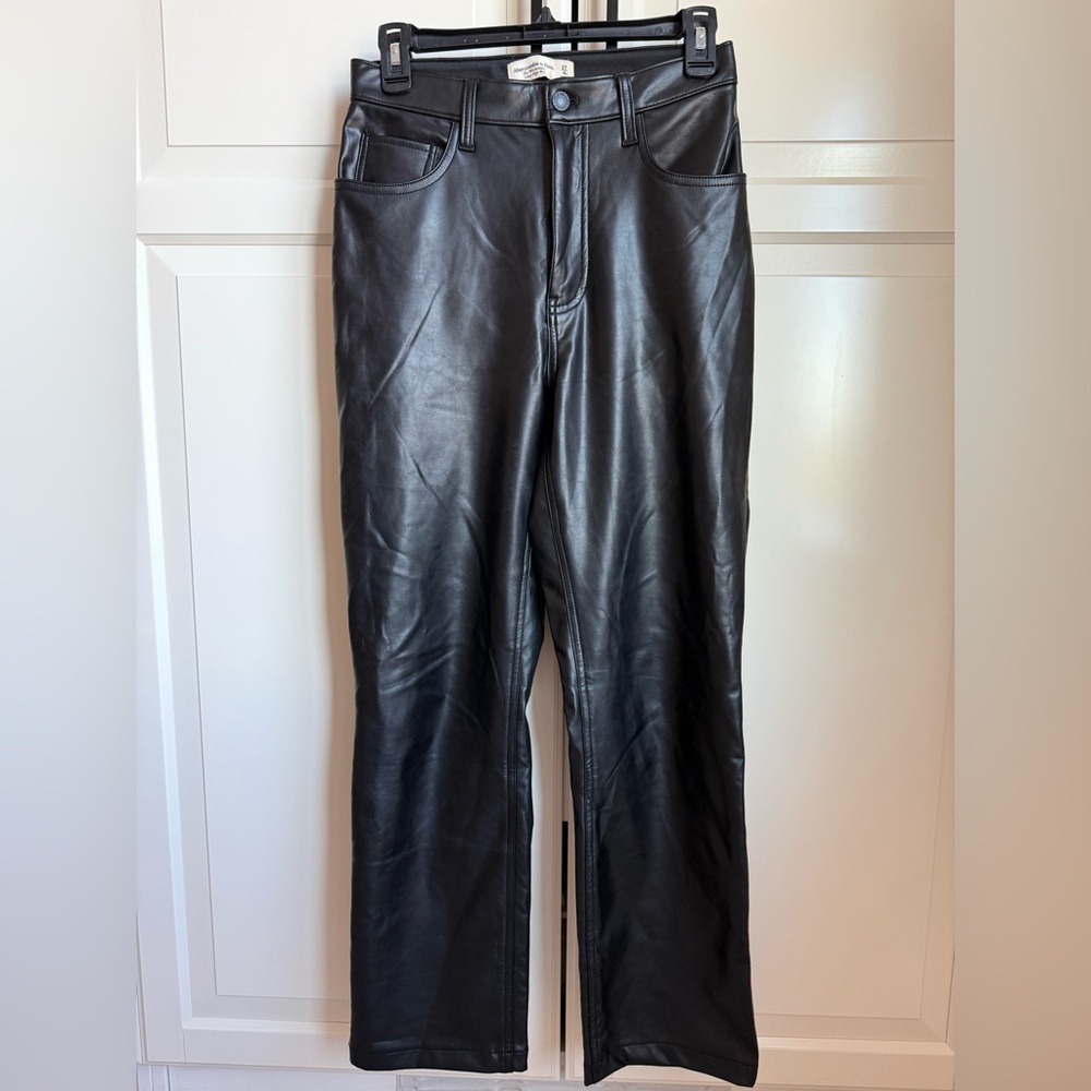 Abercrombie & Fitch 90’s Straight Ultra High Rise Leather Pants Size 27/4s
